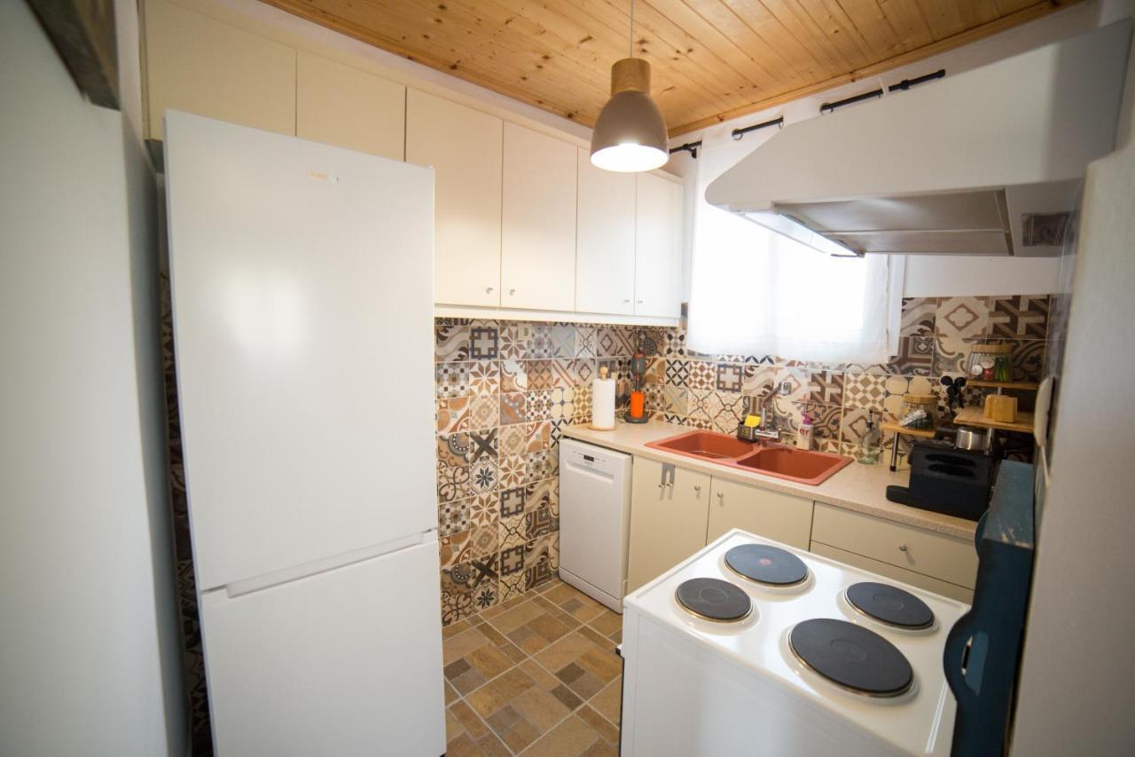 Althea - Cozy With Spacious Terrace Views Appartamento