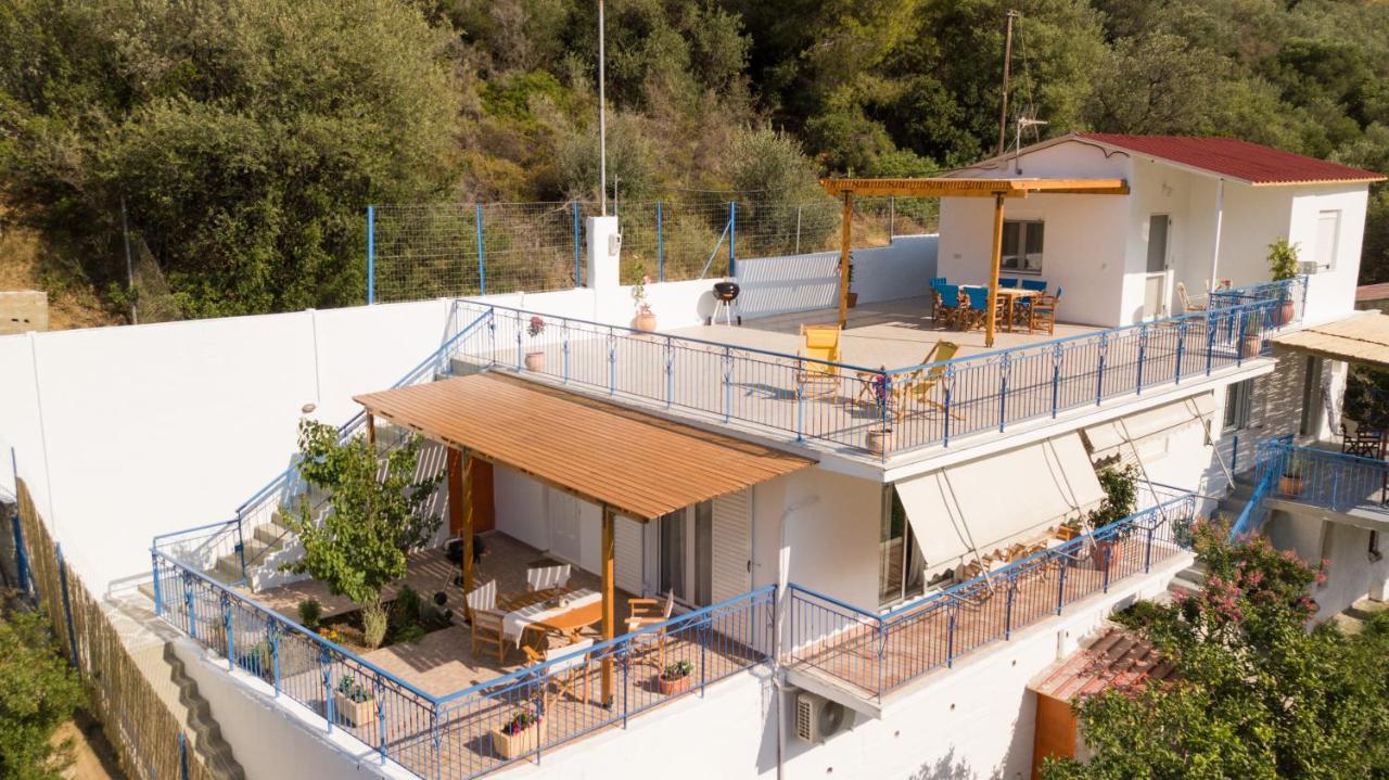Althea - Cozy With Spacious Terrace Views Galatas (Poros)