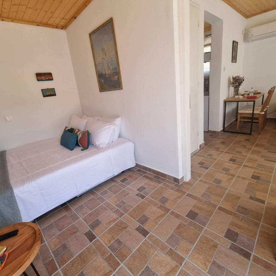 Althea - Cozy With Spacious Terrace Views Apartment