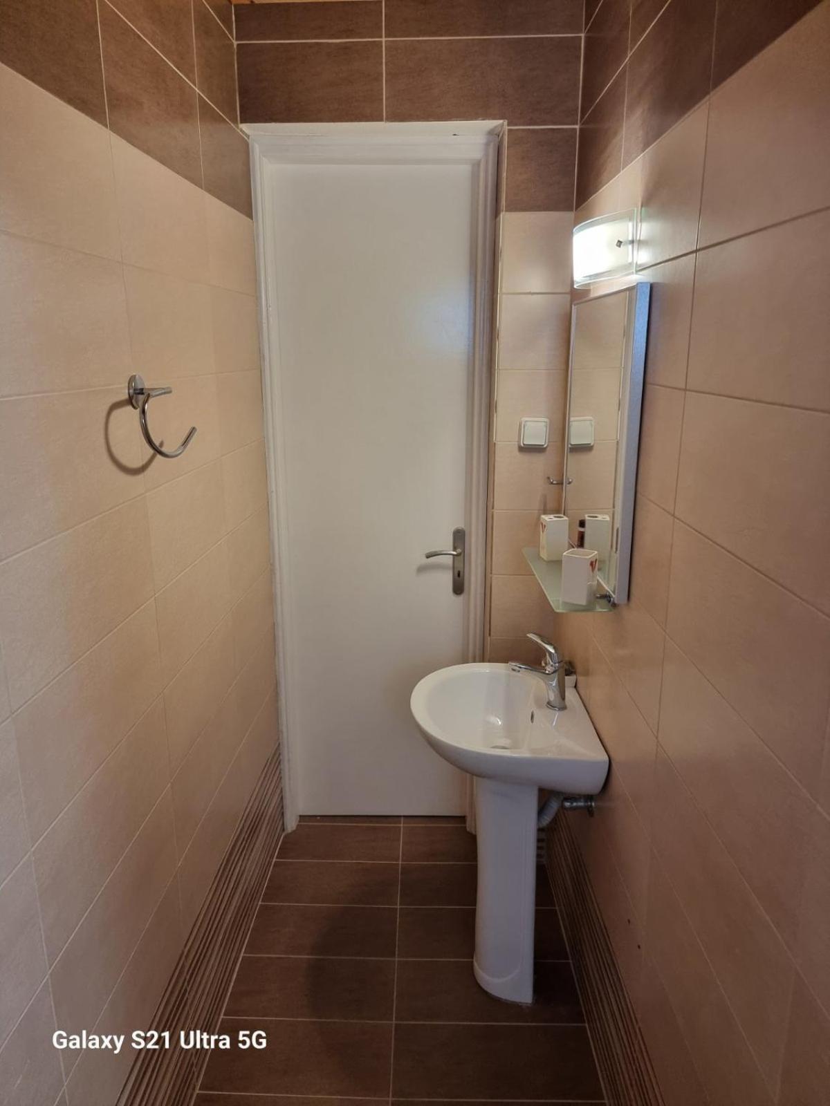 Althea - Cozy With Spacious Terrace Views Galatas (Poros)